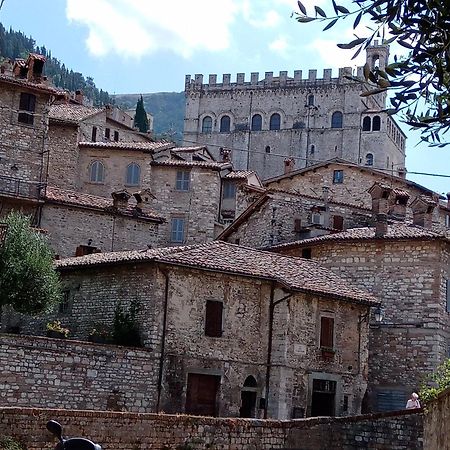 La Dimora Di Pietra Lägenhet Gubbio Exteriör bild